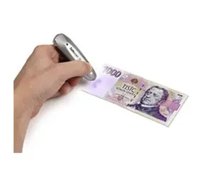 SAFESCAN 35 Detektor padělků / Trojnásobné ověření / UV / magnetické vlastnosti / bezpečnostní proužek