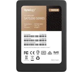 Synology SAT5200 960GB / 2.5 SATA / RW: 530 & 500 MBps / IOPS: 98K & 67K / MTBF 1.5mh / 5y
