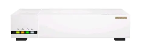 QNAP SD-WAN router QHora-322 / 4jádrový procesor / 4GB DDR4 RAM / 6x 2.5GbE / 3x 10GbE / 1x USB 3.2 Gen1